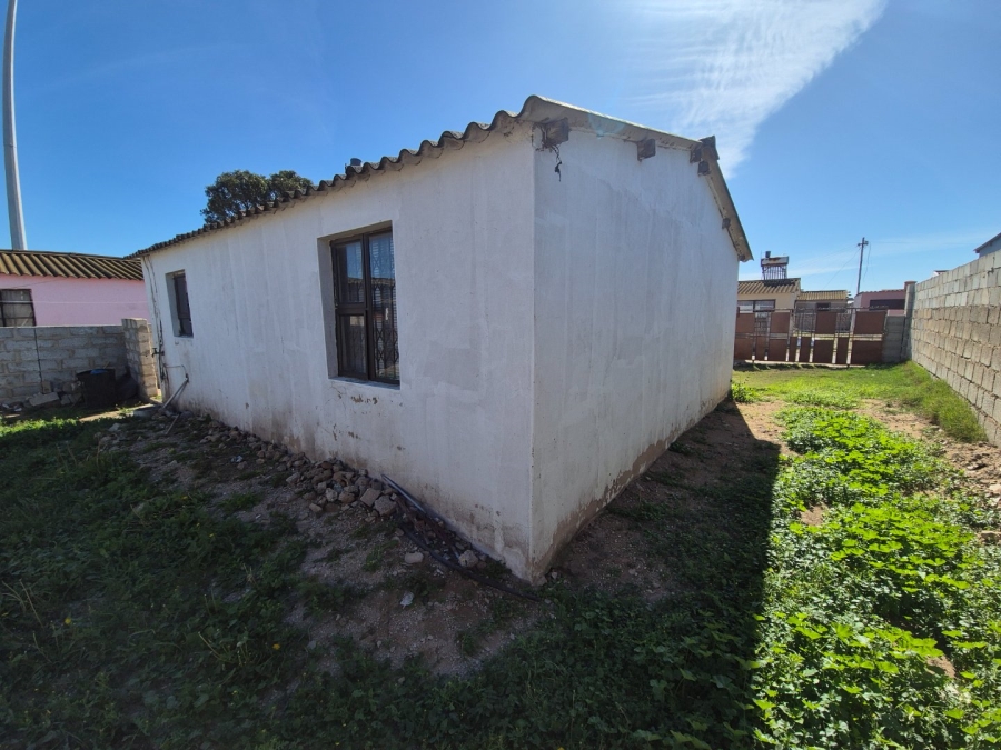 2 Bedroom Property for Sale in Kwazakhele Eastern Cape
